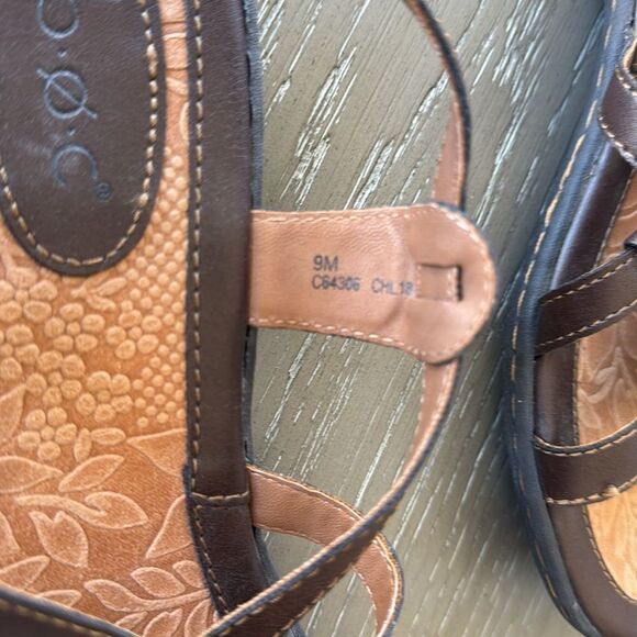 b.o.c. Dark Brown Strappy Sandals Slingback Flats Comfy Shoes Women’s Size 9M - Picture 12 of 12
